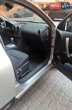 Внедорожник / Кроссовер Nissan Qashqai 2010 в 