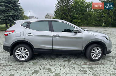 Позашляховик / Кросовер Nissan Qashqai 2017 в 