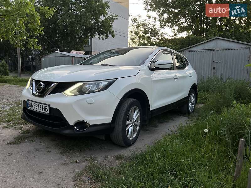 Внедорожник / Кроссовер Nissan Qashqai 2015 в Кропивницком