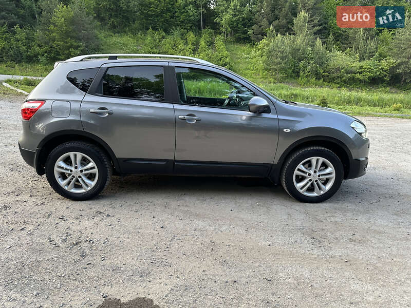 Внедорожник / Кроссовер Nissan Qashqai 2013 в Бережанах