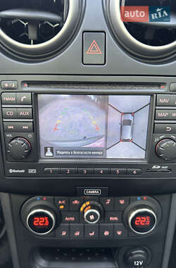 Внедорожник / Кроссовер Nissan Qashqai 2013 в 