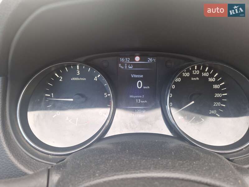 Внедорожник / Кроссовер Nissan Qashqai 2015 в Луцке