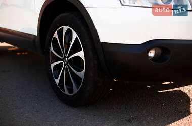 Внедорожник / Кроссовер Nissan Qashqai 2009 в 