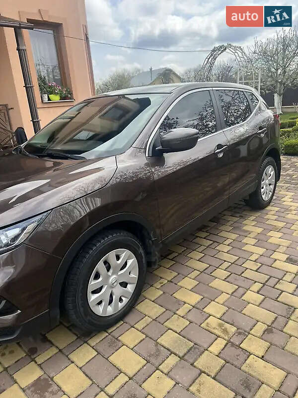 Внедорожник / Кроссовер Nissan Qashqai 2018 в Ивано-Франковске