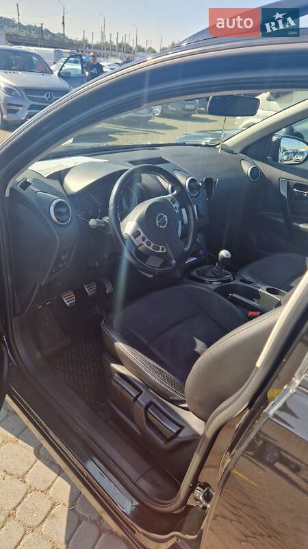 Внедорожник / Кроссовер Nissan Qashqai 2013 в Черновцах