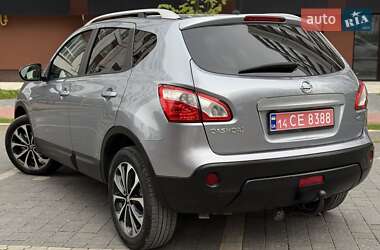 Внедорожник / Кроссовер Nissan Qashqai 2010 в 