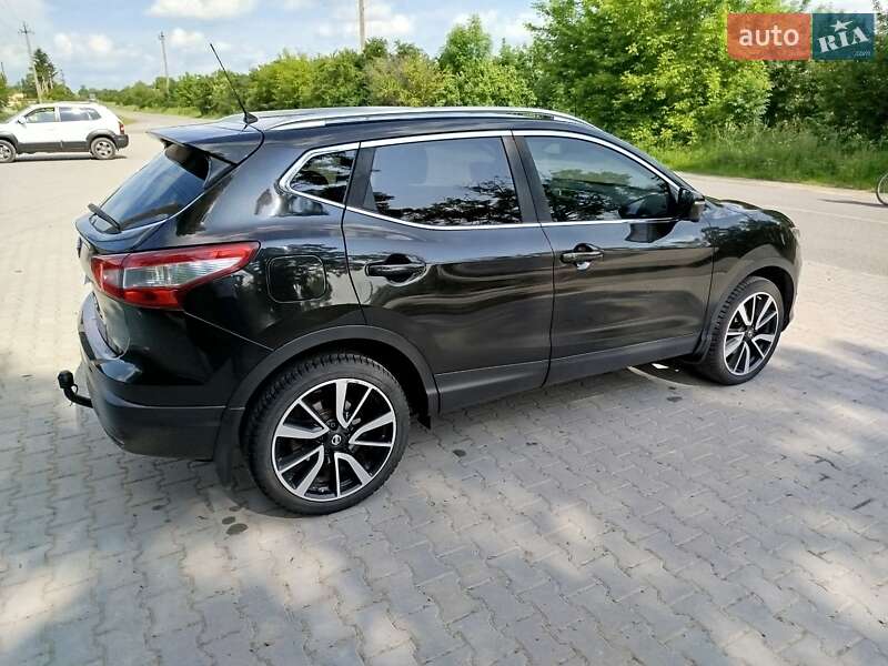 Внедорожник / Кроссовер Nissan Qashqai 2016 в Красилове