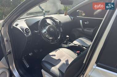 Внедорожник / Кроссовер Nissan Qashqai 2011 в 