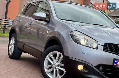 Внедорожник / Кроссовер Nissan Qashqai 2011 в 