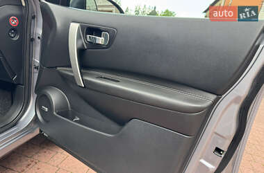 Внедорожник / Кроссовер Nissan Qashqai 2011 в 