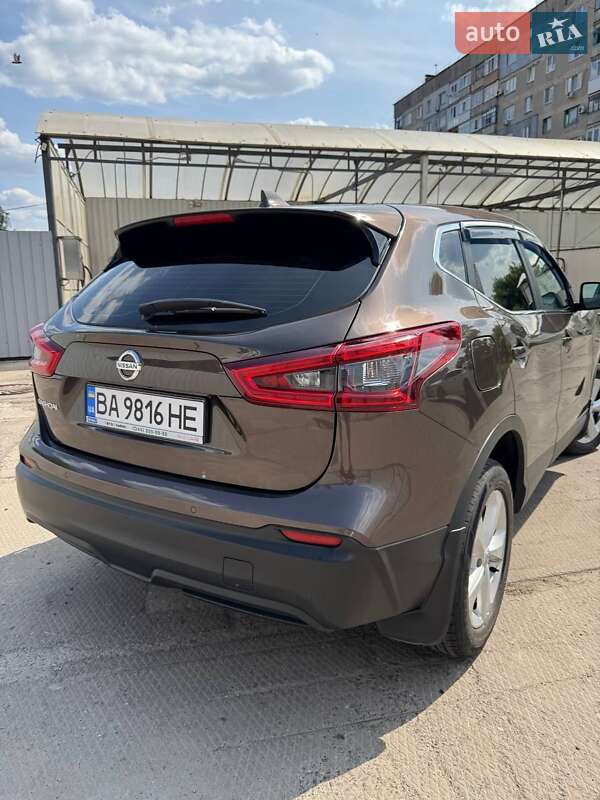 Внедорожник / Кроссовер Nissan Qashqai 2018 в Александрие