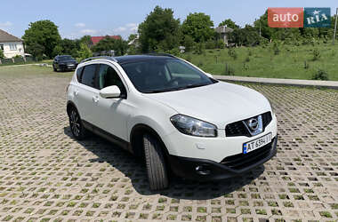 Внедорожник / Кроссовер Nissan Qashqai 2012 в 