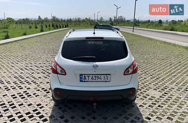 Внедорожник / Кроссовер Nissan Qashqai 2012 в 