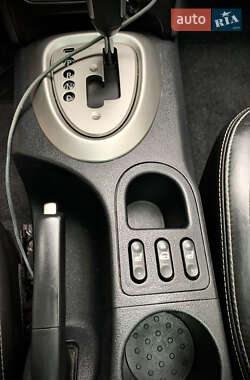Внедорожник / Кроссовер Nissan Qashqai 2012 в 