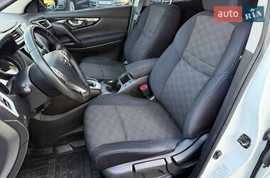 Внедорожник / Кроссовер Nissan Qashqai 2015 в 