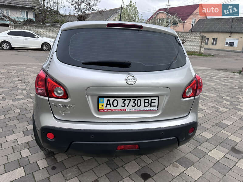 Позашляховик / Кросовер Nissan Qashqai 2008 в Сваляві