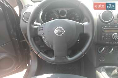 Внедорожник / Кроссовер Nissan Qashqai 2009 в 