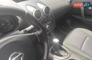 Внедорожник / Кроссовер Nissan Qashqai 2009 в 