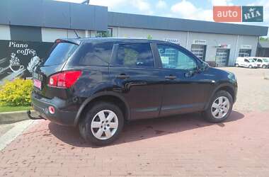 Внедорожник / Кроссовер Nissan Qashqai 2009 в 