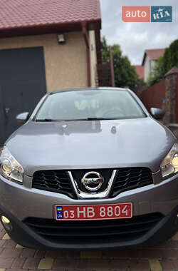 Внедорожник / Кроссовер Nissan Qashqai 2010 в 