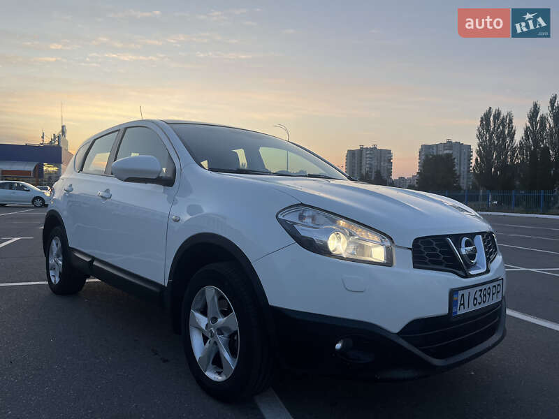 Позашляховик / Кросовер Nissan Qashqai 2010 в Черкасах
