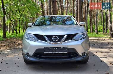 Внедорожник / Кроссовер Nissan Qashqai 2014 в Черкассах