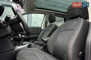 Внедорожник / Кроссовер Nissan Qashqai 2011 в 