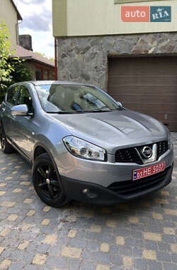 Позашляховик / Кросовер Nissan Qashqai 2010 в Львові