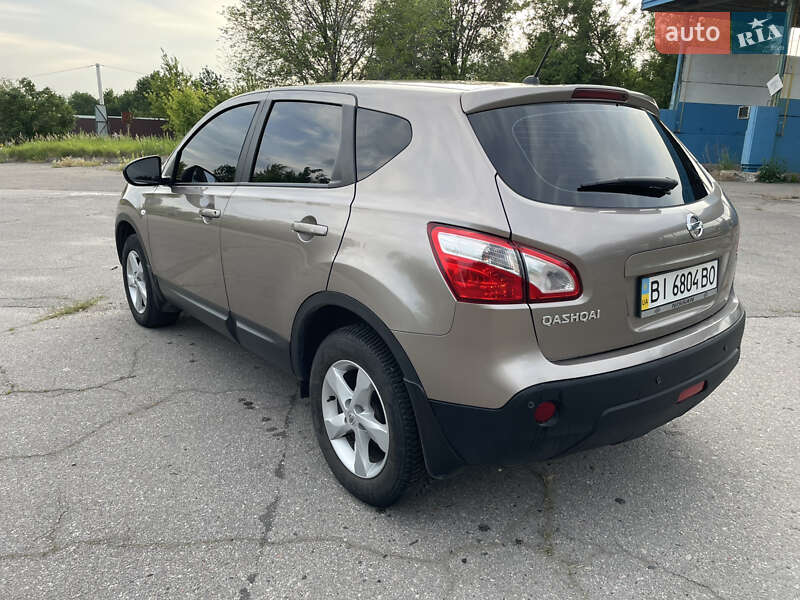 Позашляховик / Кросовер Nissan Qashqai 2012 в Полтаві