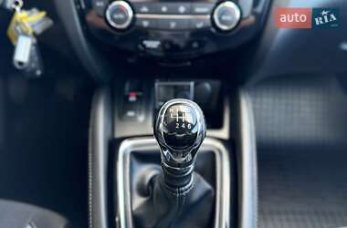 Внедорожник / Кроссовер Nissan Qashqai 2018 в 