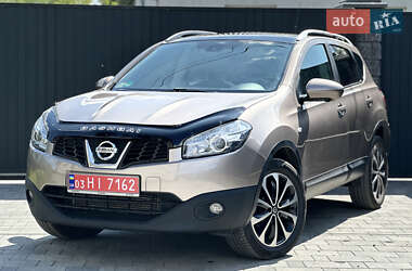 Внедорожник / Кроссовер Nissan Qashqai 2012 в 