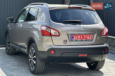Внедорожник / Кроссовер Nissan Qashqai 2012 в 