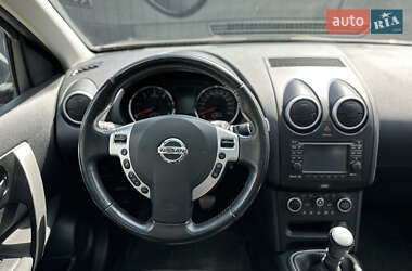 Внедорожник / Кроссовер Nissan Qashqai 2012 в 