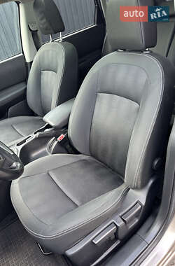 Внедорожник / Кроссовер Nissan Qashqai 2012 в 