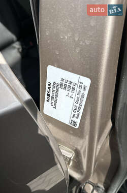 Внедорожник / Кроссовер Nissan Qashqai 2012 в 