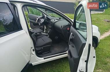 Внедорожник / Кроссовер Nissan Qashqai 2010 в 