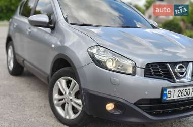 Внедорожник / Кроссовер Nissan Qashqai 2010 в Пирятине
