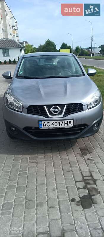 Внедорожник / Кроссовер Nissan Qashqai 2011 в Старой Выжевке