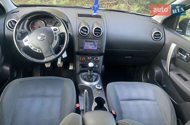 Внедорожник / Кроссовер Nissan Qashqai 2012 в 