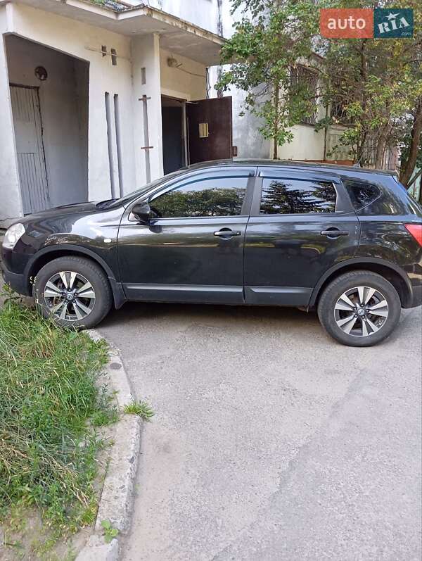 Внедорожник / Кроссовер Nissan Qashqai 2009 в Полтаве