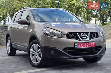 Внедорожник / Кроссовер Nissan Qashqai 2010 в 
