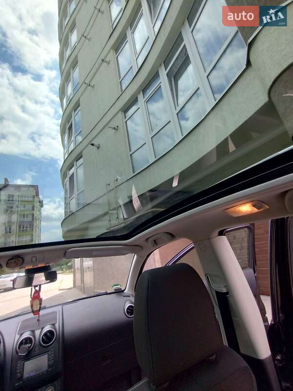 Внедорожник / Кроссовер Nissan Qashqai 2011 в Ивано-Франковске