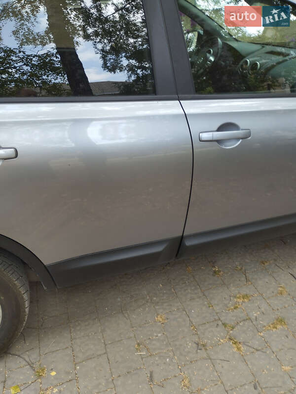 Внедорожник / Кроссовер Nissan Qashqai 2011 в Ивано-Франковске