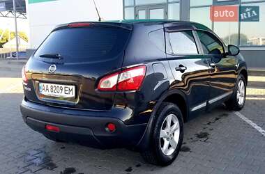 Позашляховик / Кросовер Nissan Qashqai 2012 в 