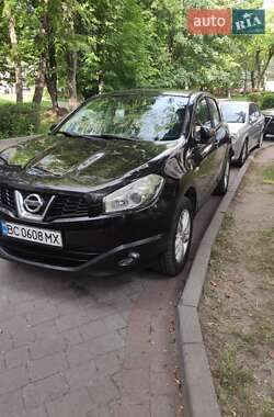 Позашляховик / Кросовер Nissan Qashqai 2010 в Львові