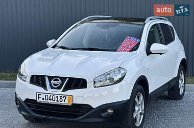 Позашляховик / Кросовер Nissan Qashqai 2013 в 