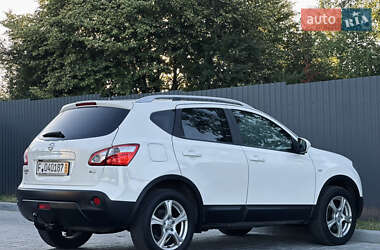 Позашляховик / Кросовер Nissan Qashqai 2013 в 