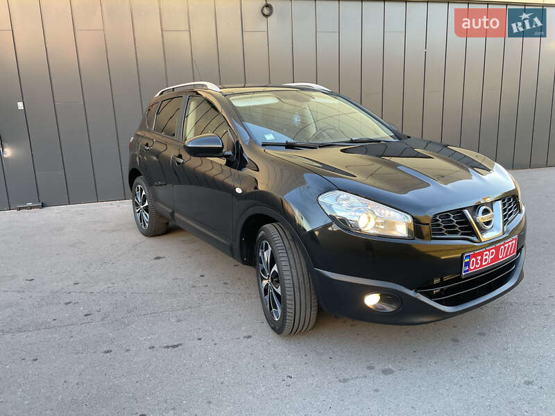Позашляховик / Кросовер Nissan Qashqai 2013 в Рівному
