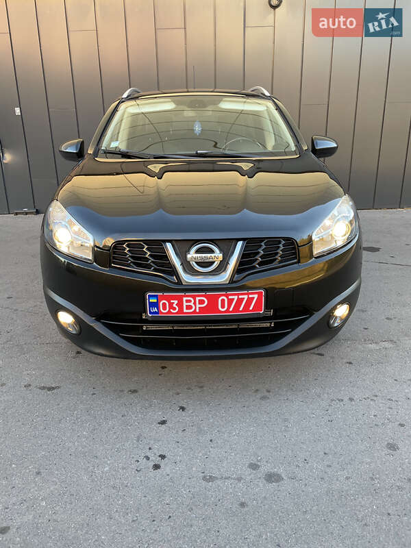 Позашляховик / Кросовер Nissan Qashqai 2013 в Рівному