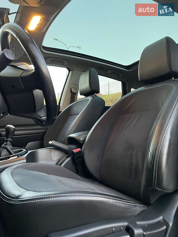 Позашляховик / Кросовер Nissan Qashqai 2013 в Рівному
